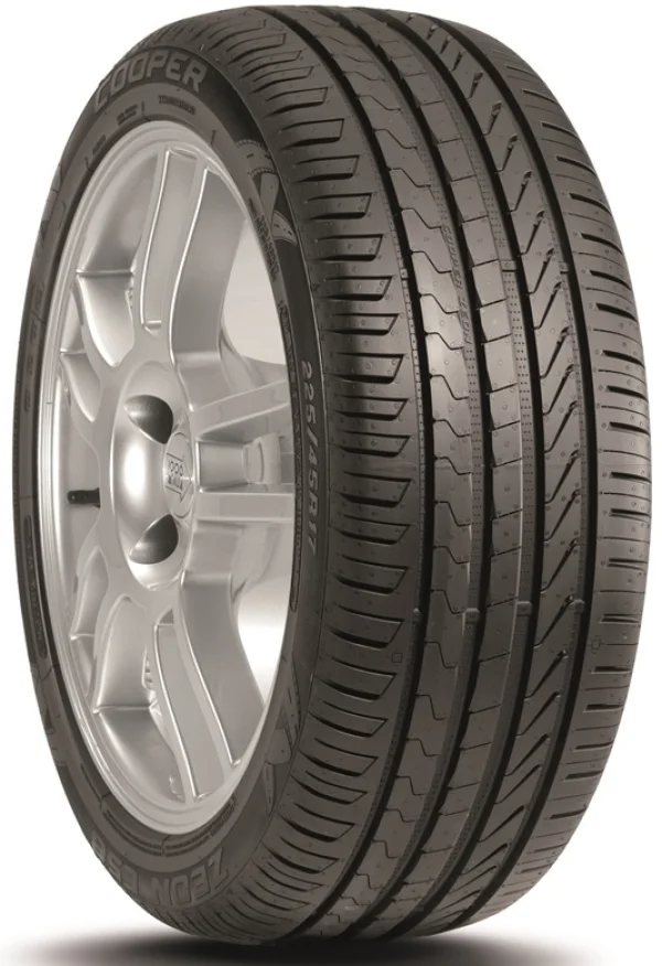 215/50R17 91W ZEON CS8